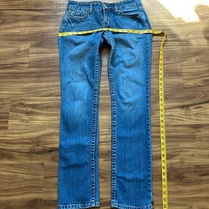 Woman’s skinny jeans, size 5/6 long.